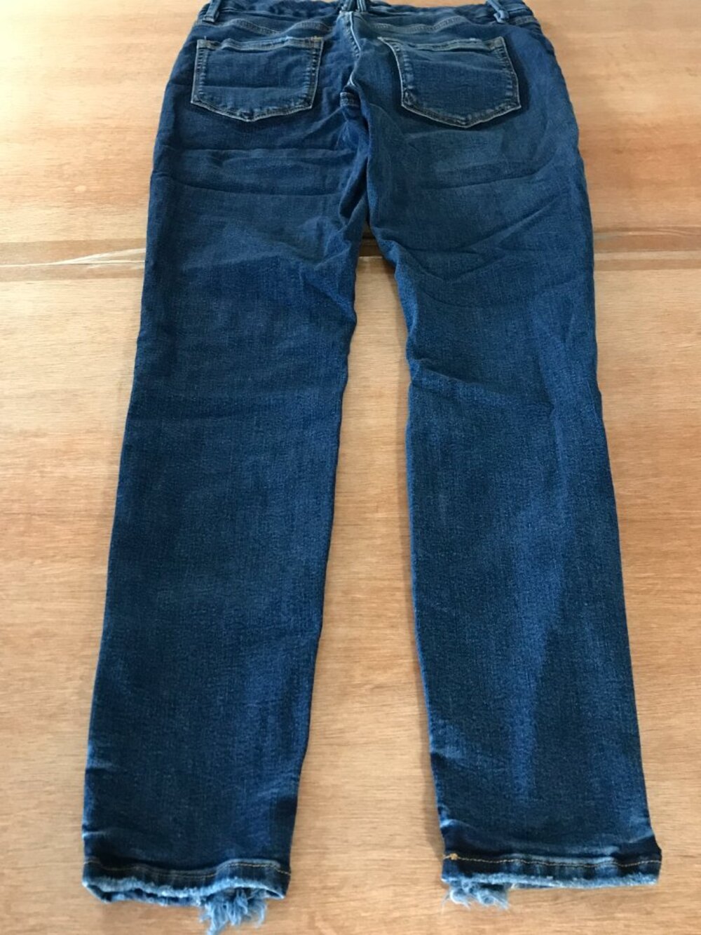 Good American Skinny Jeans Women 12/31 Blue Mid Rise Distressed Dark Wash 18993 - Picture 2 of 11